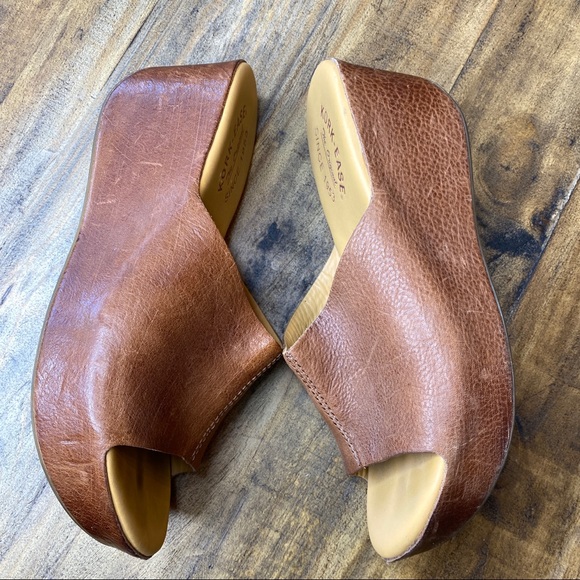 Kork-Ease Brown Wedges - Picture 6 of 14